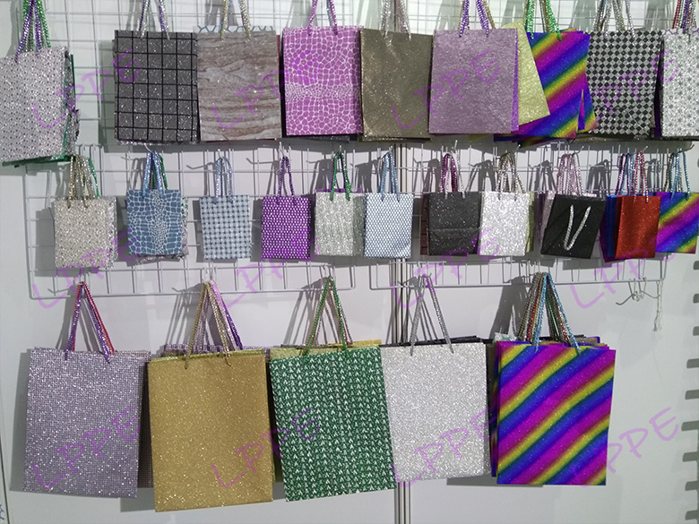 卡纸袋-广州白云区鑫源环保袋制品厂